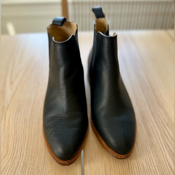 Nisolo Eva Chelsea Boot - black leather size 6 - Picture 4 of 6